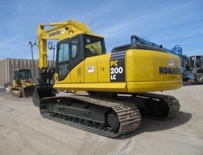 Komatsu PC200LC-7L PC220LC-7L Hydraulic Excavator Service Manual