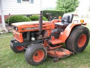 Kubota B8200 Dp Tractor Parts Manual