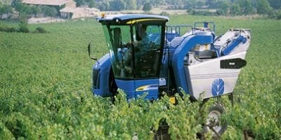 NEW HOLLAND VM3090 GRAPE HARVESTERS