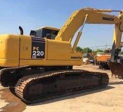 Komatsu Pc220-7 Hydraulic Excavator Service Manual