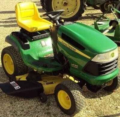 LAWN-TRACTOR-JOHN-DEERE-LA130-LA140-LA150