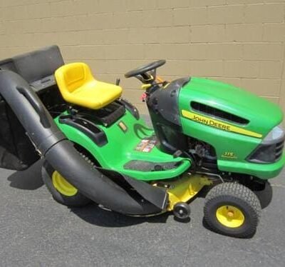 John Deere 100 Series Tractors Service Manual