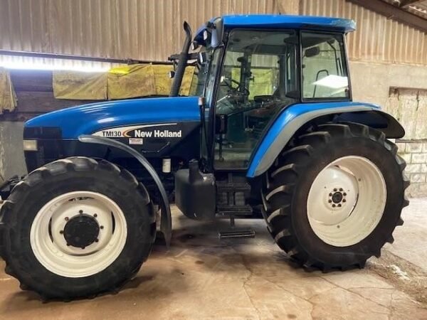 New Holland Tm150