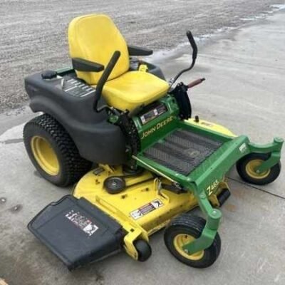 John Deere Z425, Z465 EZtrak Residential Mower -TM113019